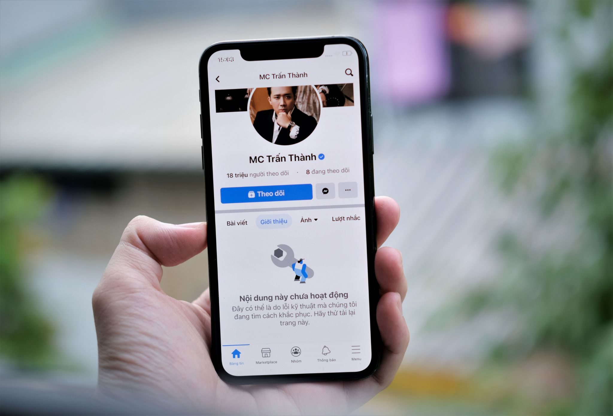 Facebook gặp lỗi lạ khiến bài đăng sao kê của Trấn Thành khó truy cập